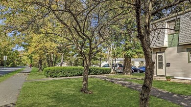 170 E Hadley Rd unit 23, Amherst, MA 01002 - photo 4