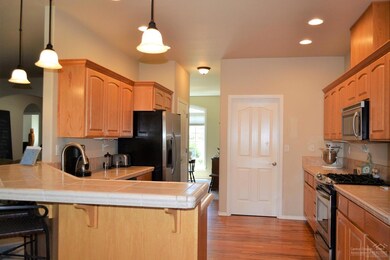 2244 SE Wind Rider Ln, Bend, OR 97702 - photo 3