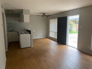 936 Heights Blvd unit 6, Houston, TX 77008 - photo 2