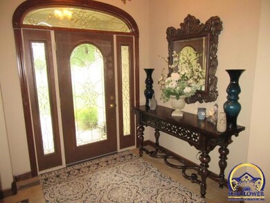 6238 SW 38th Ct, Topeka, KS 66610 - photo 2