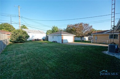 4422 283rd St, Toledo, OH 43611 - photo 5