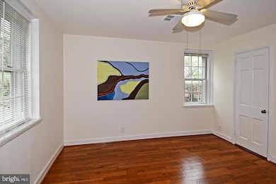 2829 S Abingdon St unit B, Arlington, VA 22206 - photo 4