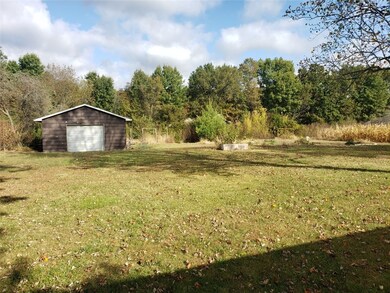 10222 E Us Highway 40, Effingham, IL 62401 - photo 4