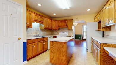 Lots of storage and countertop space!