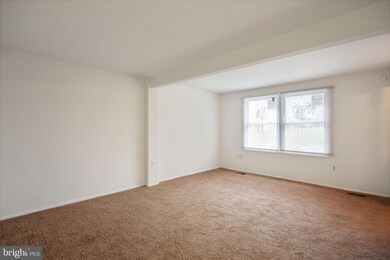 609 Glynlee Ct, Reisterstown, MD 21136 - photo 4