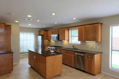 2403 Sarasota Dr, Friendswood, TX 77546 - photo 6