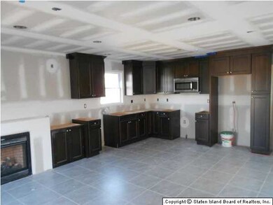 27 Cannon Ave, Staten Island, NY 10314 - photo 3