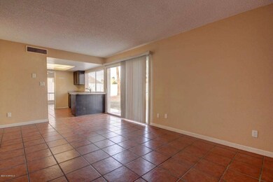 9622 N 52nd Ln, Glendale, AZ 85302 - photo 5
