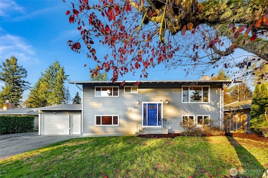 8606 NE 138th St, Kirkland, WA 98034 - photo 2