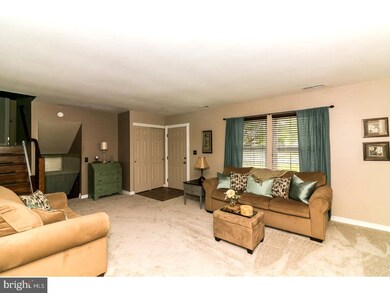 5 Regulus Dr, Blackwood, NJ 08012 - photo 2