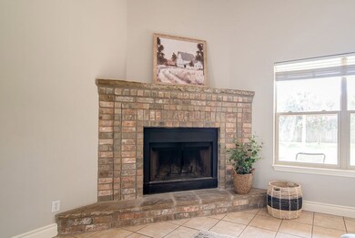 205 Clyde Run, Fredericksburg, TX 78624 - photo 3