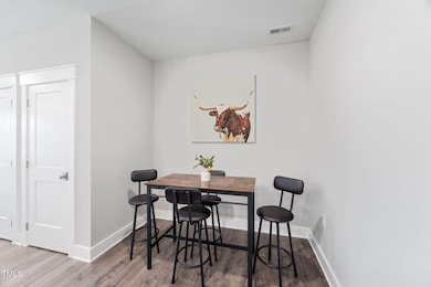 24-web-or-mls-315-e-4th-st
