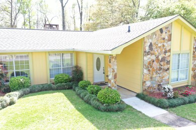 58 Clairmont Cir, Laurel, MS 39440 - photo 6