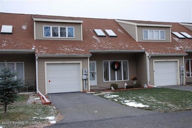 615 Willow Crest Dr, Pittston, PA 18640 - photo 2