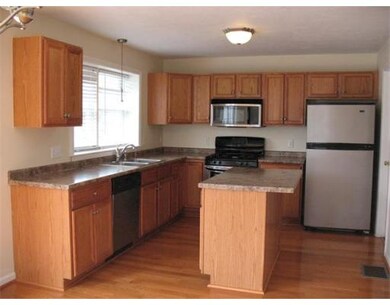 1975 Middlesex St unit 5, Lowell, MA 01851 - photo 3