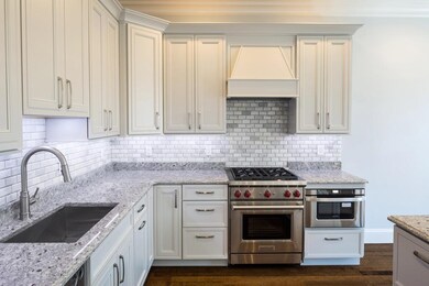 142 Fuller St unit 4, Brookline, MA 02446 - photo 3