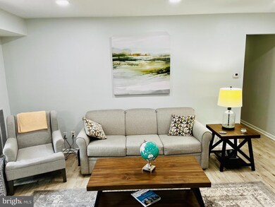 3890 Lyndhurst Dr unit 103, Fairfax, VA 22031 - photo 4