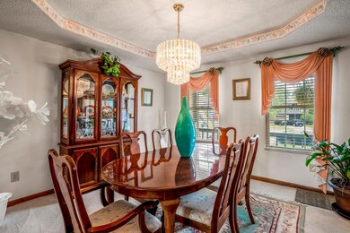 Dining Rm