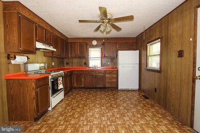 511 Fox Ln, Harrisburg, PA 17112 - photo 6