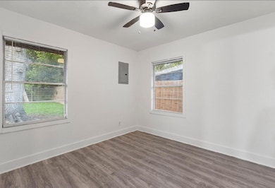 4303 Dacca Dr, Houston, TX 77047 - photo 4