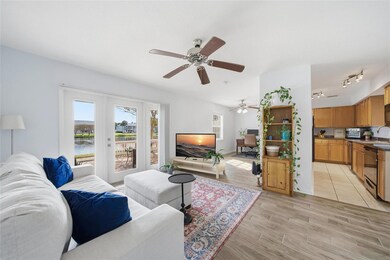 220 Pompano Dr SE unit D, Saint Petersburg, FL 33705 - photo 4