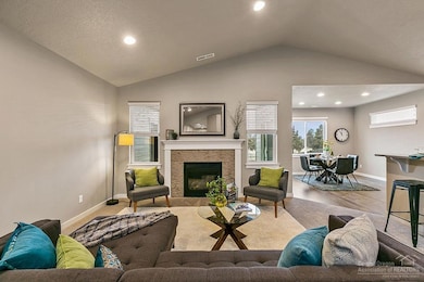 1017 NW 26th Way, Redmond, OR 97756 - photo 6