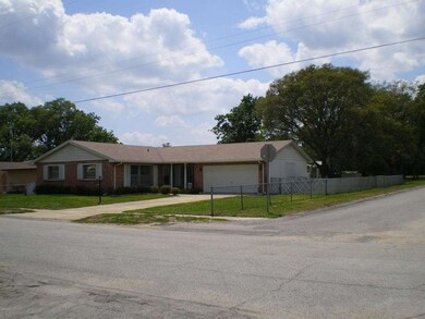 836 paul st 2