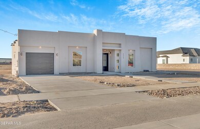 425 James St, El Paso, TX 79915 - photo 4