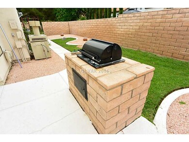 Yard/Garden. BUILT IN BBQ