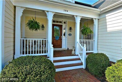 706 Irvine Bank Ln, Purcellville, VA 20132 - photo 2