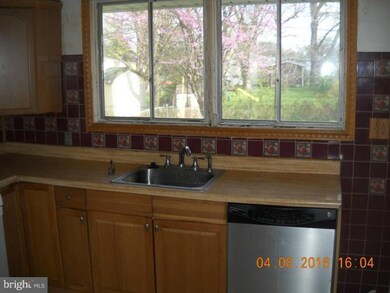 3827 Brownhill Rd, Randallstown, MD 21133 - photo 3