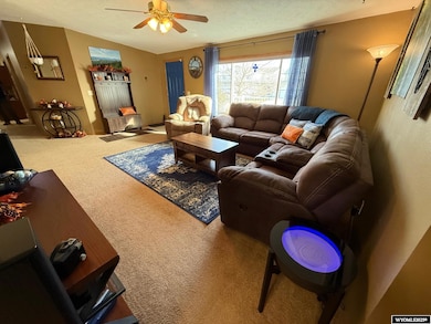 71 27th St, Wheatland, WY 82201 - photo 4