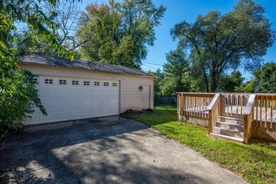 Detached Garage