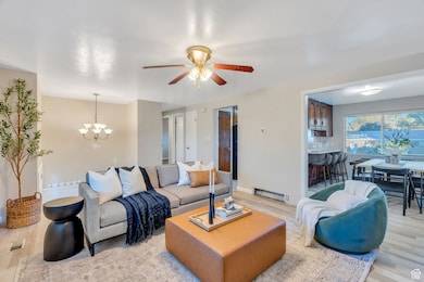 Living room has lots of room for seating