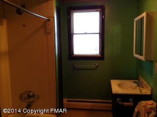 236 Main St, Moosic, PA 18507 - photo 7