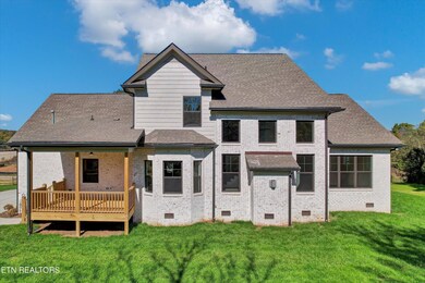 038-11952 Hardin Valley Rd-38