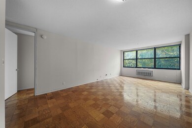 The Galaxy Towers unit 11E, Guttenberg, NJ 07093 - photo 4