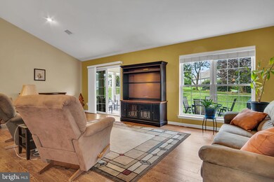 38 Keswick Dr, Mechanicsburg, PA 17050 - photo 3