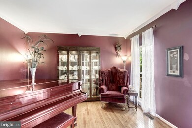 100 Phoenix Ct, Walkersville, MD 21793 - photo 5