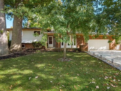 5424 Rockwood Rd, Columbus, OH 43229 - photo 2