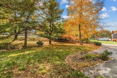 81 Whiting St, Hingham, MA 02043 - photo 4