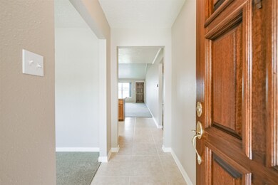 4318 Lucian Ln, Friendswood, TX 77546 - photo 4