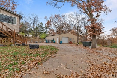 2108 Hillsboro Valley Park Rd, High Ridge, MO 63049 - photo 5