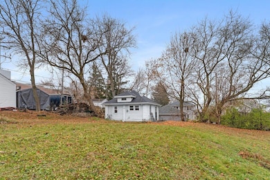 407 Greenwood Ave, Waukesha, WI 53188 - photo 3