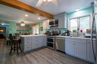 15 Savoie St, Bedford, NH 03110 - photo 5