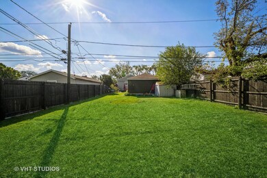 2088 Sherwin Ave, Des Plaines, IL 60018 - photo 2