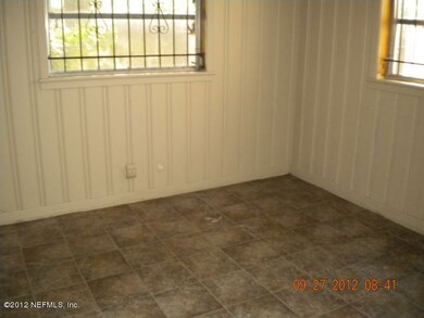 5916 Windsor Forest Dr, Jacksonville, FL 32210 - photo 6