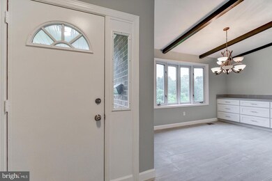 12702 N Point Ln, Laurel, MD 20708 - photo 2