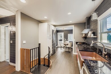 5606 46th Ave SW, Seattle, WA 98136 - photo 7