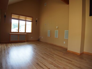 (3)Living Room & Dining Room